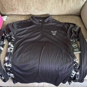 Colosseum men’s Villanova, long sleeve, military zipper front shirt